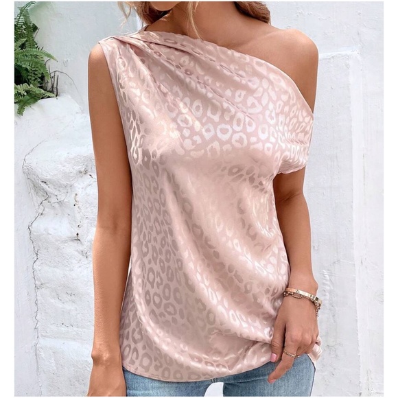 Leopard Print Satin One Shoulder Loose Fit Top - Picture 4 of 5